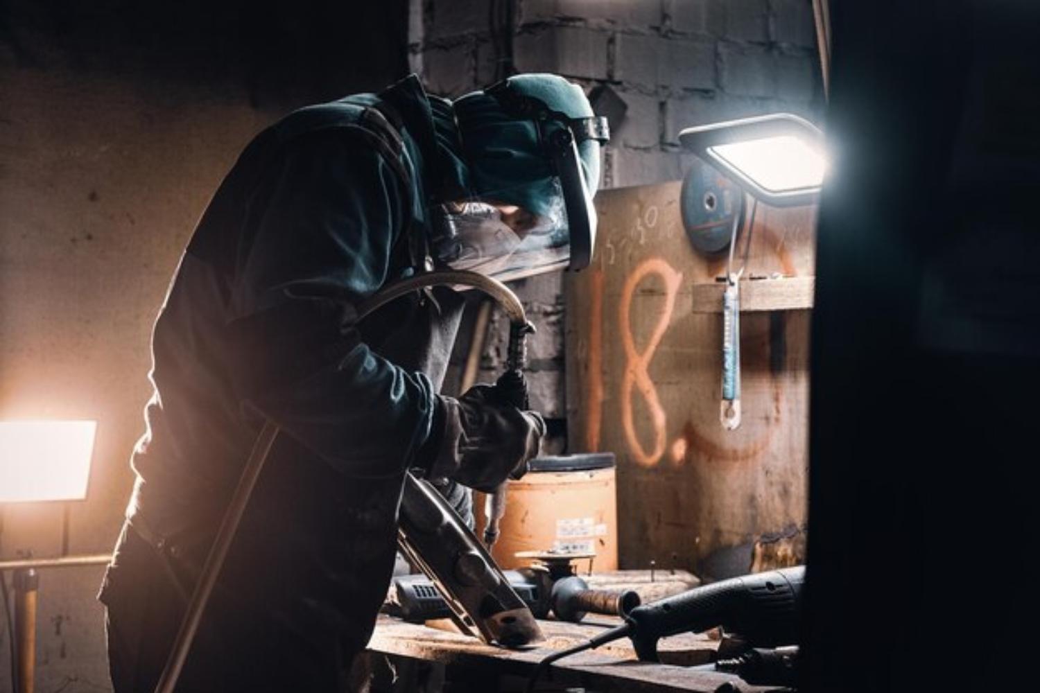 Что влияет на качество импульсной сварки: настройки, газ, техника